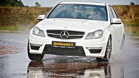 Continental, držanje na mokrom, Vujačić gume