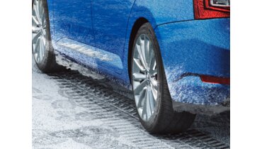 How do winter tyres work?