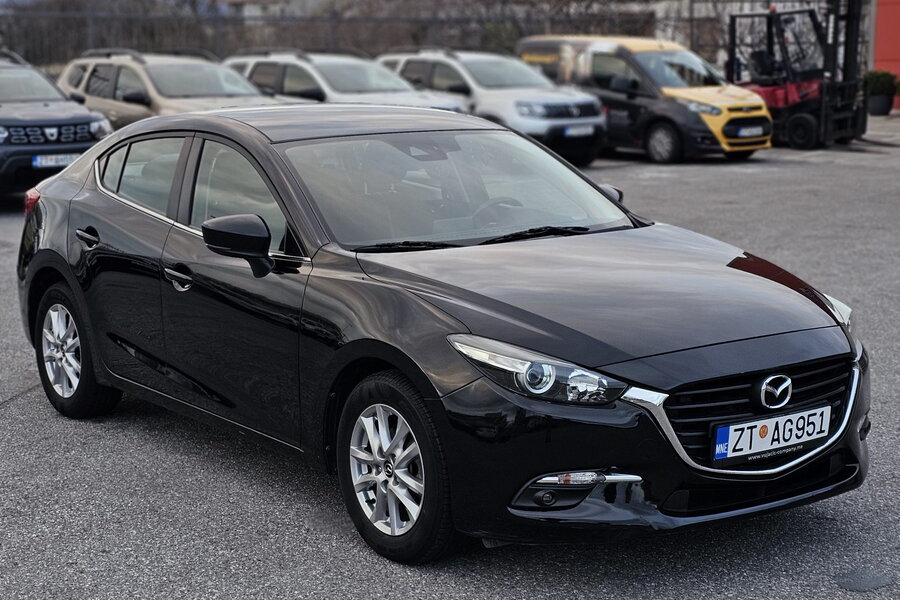 Mazda 3 sedan 1,5 100ks (cijena sa PDV)