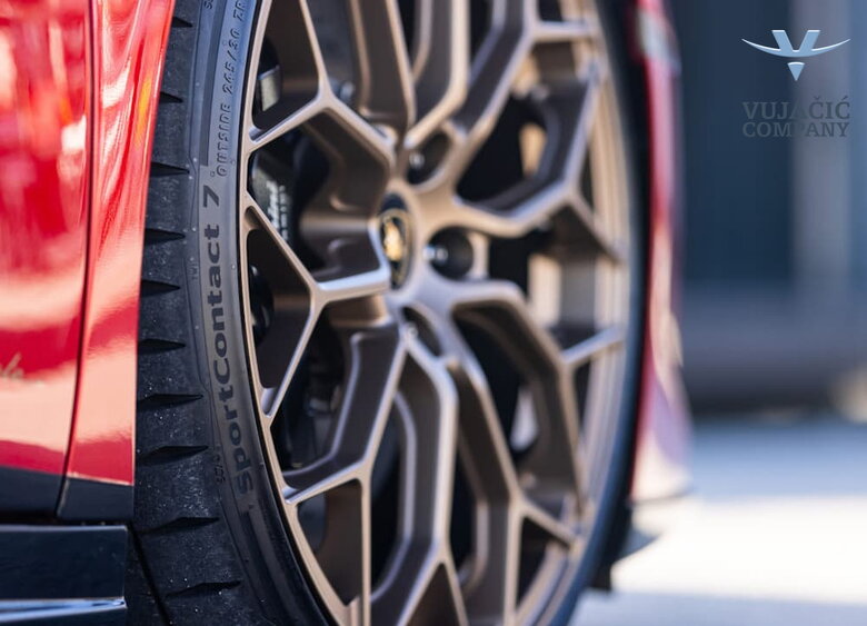 TEST WINNER in AUTO BILD sportscars 2026 Summer Tyre Test